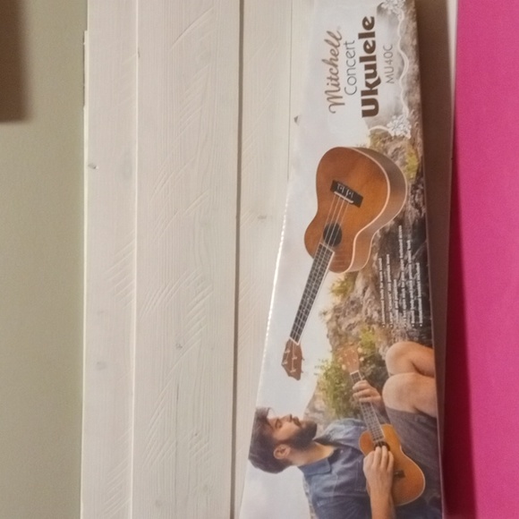 Mitchell Ukulele New in Box - Picture 1 of 9